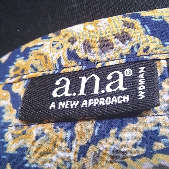 A.N.A sheer one piece geometric blouse - Picture 6 of 7